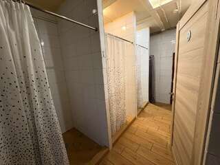 Гостиница Мелиус Москва Спальное место на двухъярусной кровати в общем номере для мужчин-15